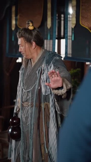 本官堂堂县令，为何叫我莽金刚（80集）短剧全集幕后花絮版