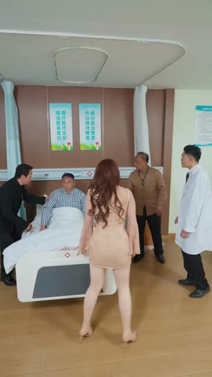下山寻凶，竟被七个师姐宠成废柴（85集）短剧限免全集任你点