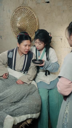 回到古代，农女从捞鱼开始发家致富（72集）短剧合集导演剪辑版