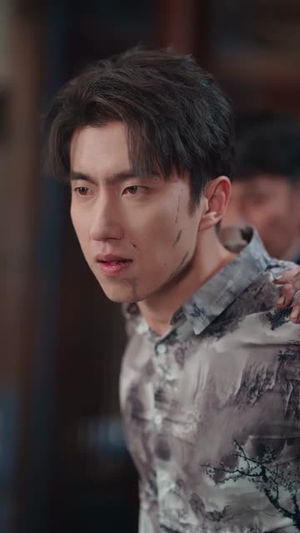 穿到五百年后，我带飞整个家族（70集）短剧大结局超前点映