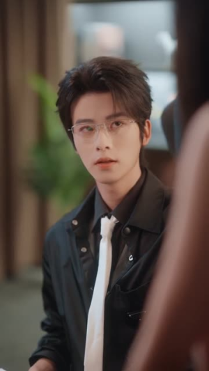 蔷薇坠落（94集）短剧全集热力排行榜之一