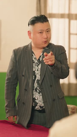 穿书八零,带着媳妇走向人生巅峰(80集) 穿书八零,带着媳妇走向人生巅峰(80集)短剧全集连看不停歇