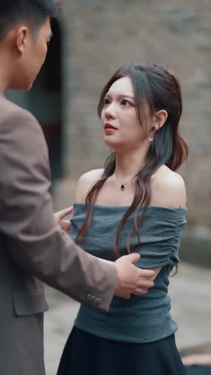 强龙归来师姐劝我别太浪（80集）短剧全剧终限免畅刷