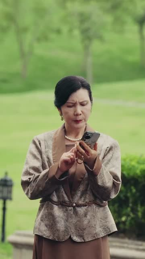 报告总裁，夫人她又呆又飒（82集）短剧全剧终高清放送
