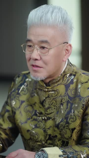 只想亏钱,却成了国民好老板(71集) 只想亏钱,却成了国民好老板(71集)短剧合集导演剪辑版