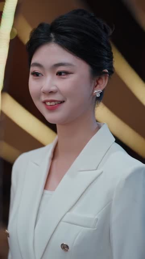 影后的女儿重生了（40集）短剧全集秒播无卡顿