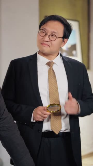 八零捡漏王,我能听到古董说话(71集) 八零捡漏王,我能听到古董说话(71集)短剧终章免费大放送